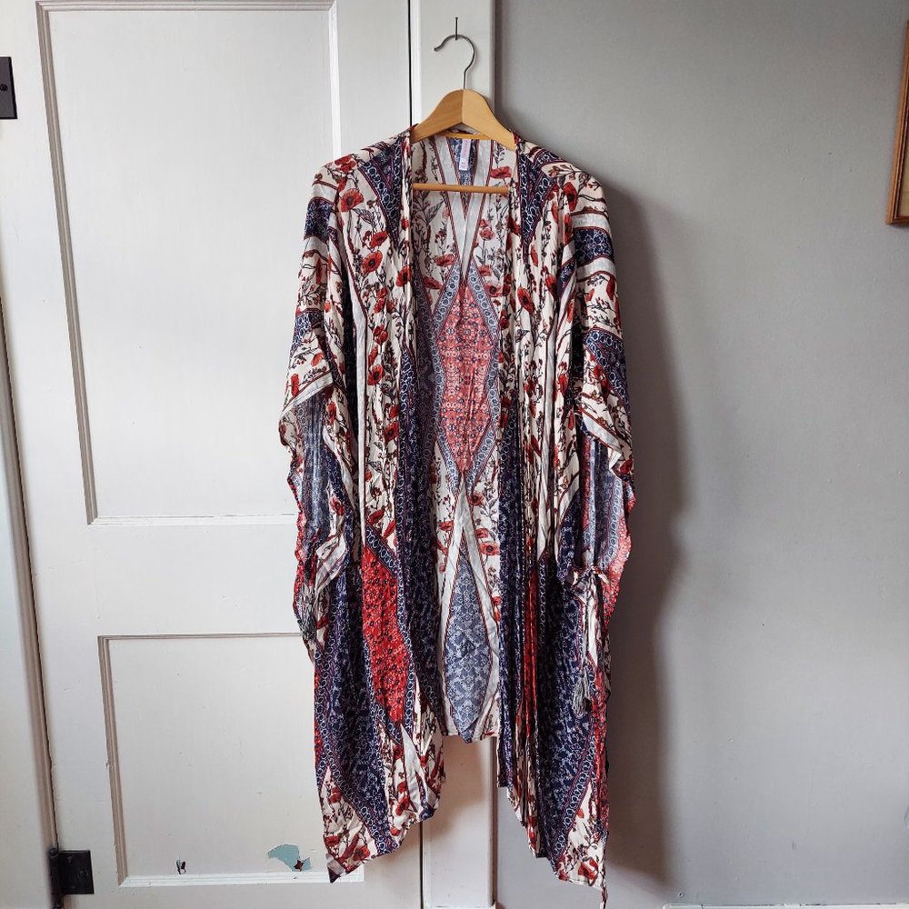 Beautiful Rayon Duster, light, flowy and comfortable M/L, Xhilaration